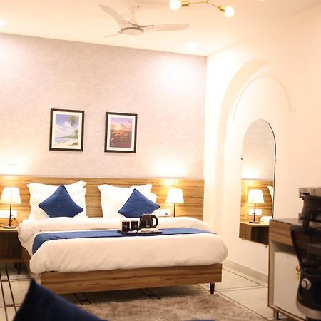 Gallivanto Inn - Rohini Delhi  Luaran gambar
